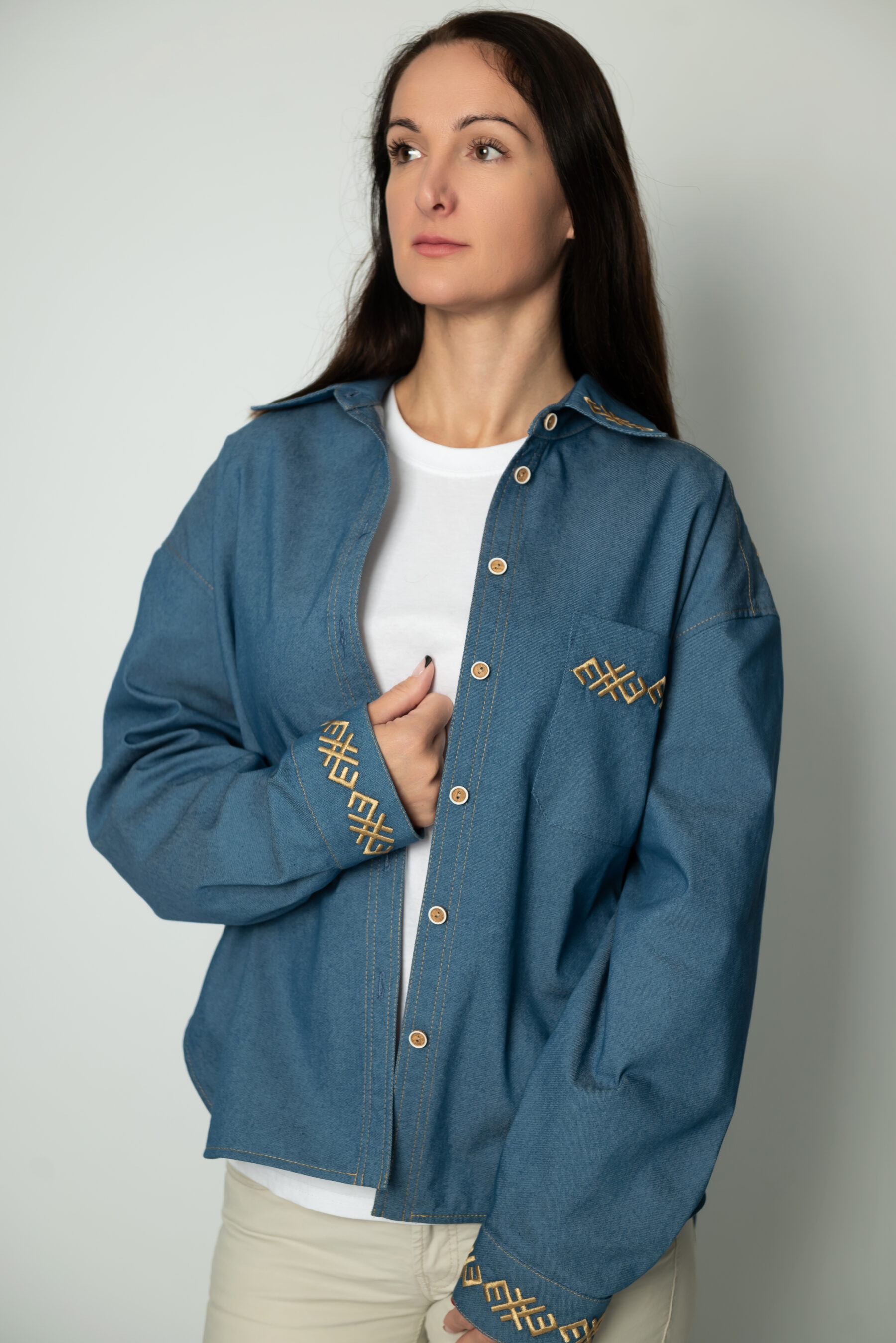 Džinsiniai marškiniai - pagrindinis paveikslėlis