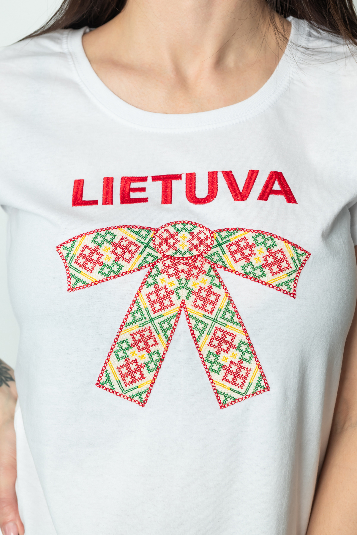Marškinėliai - antras paveikslėlis