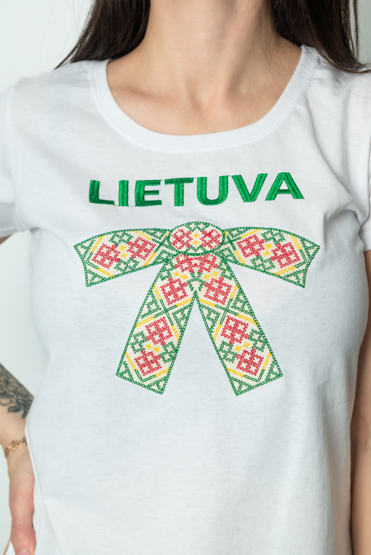 Marškinėliai - antras paveikslėlis