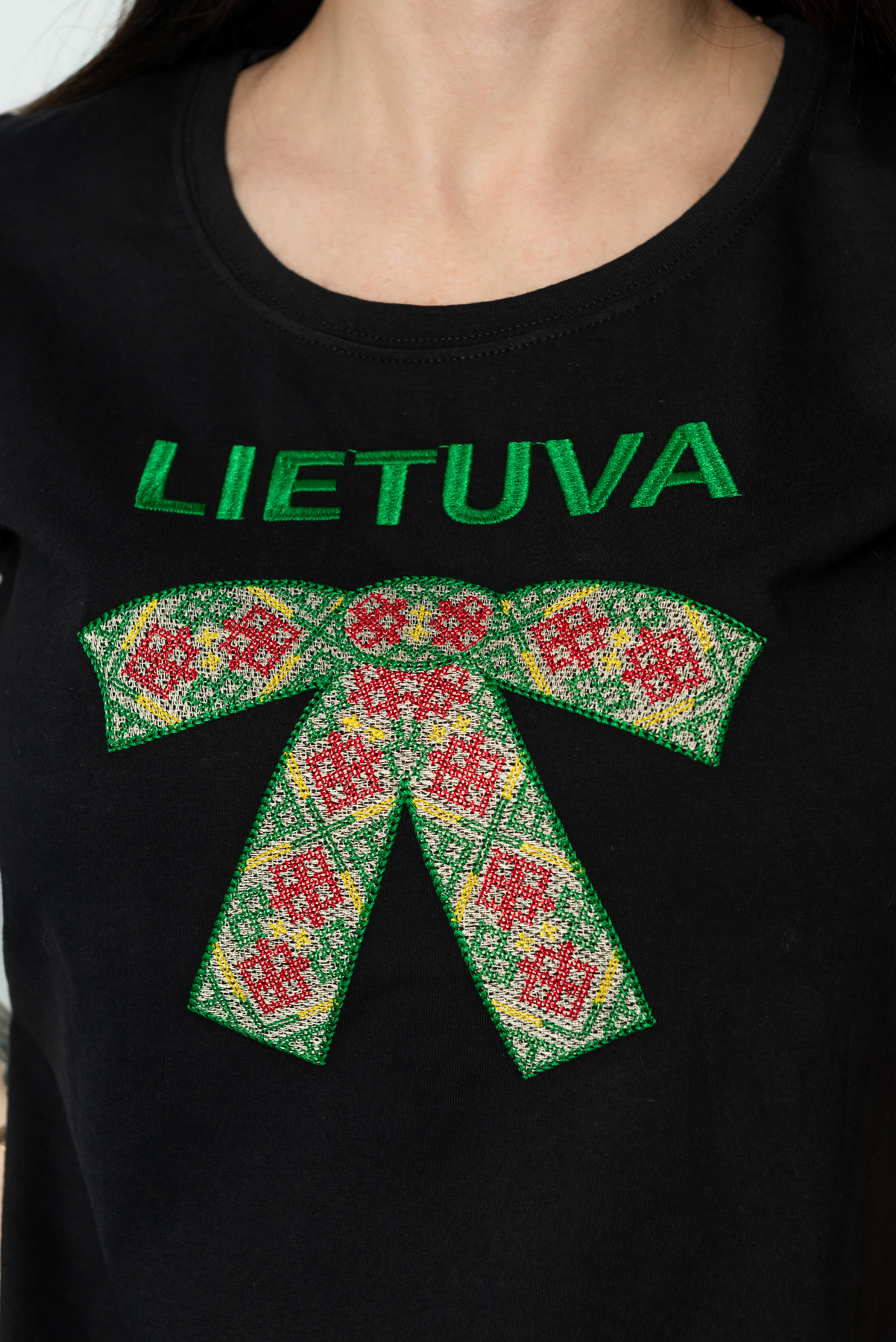 Marškinėliai - antras paveikslėlis