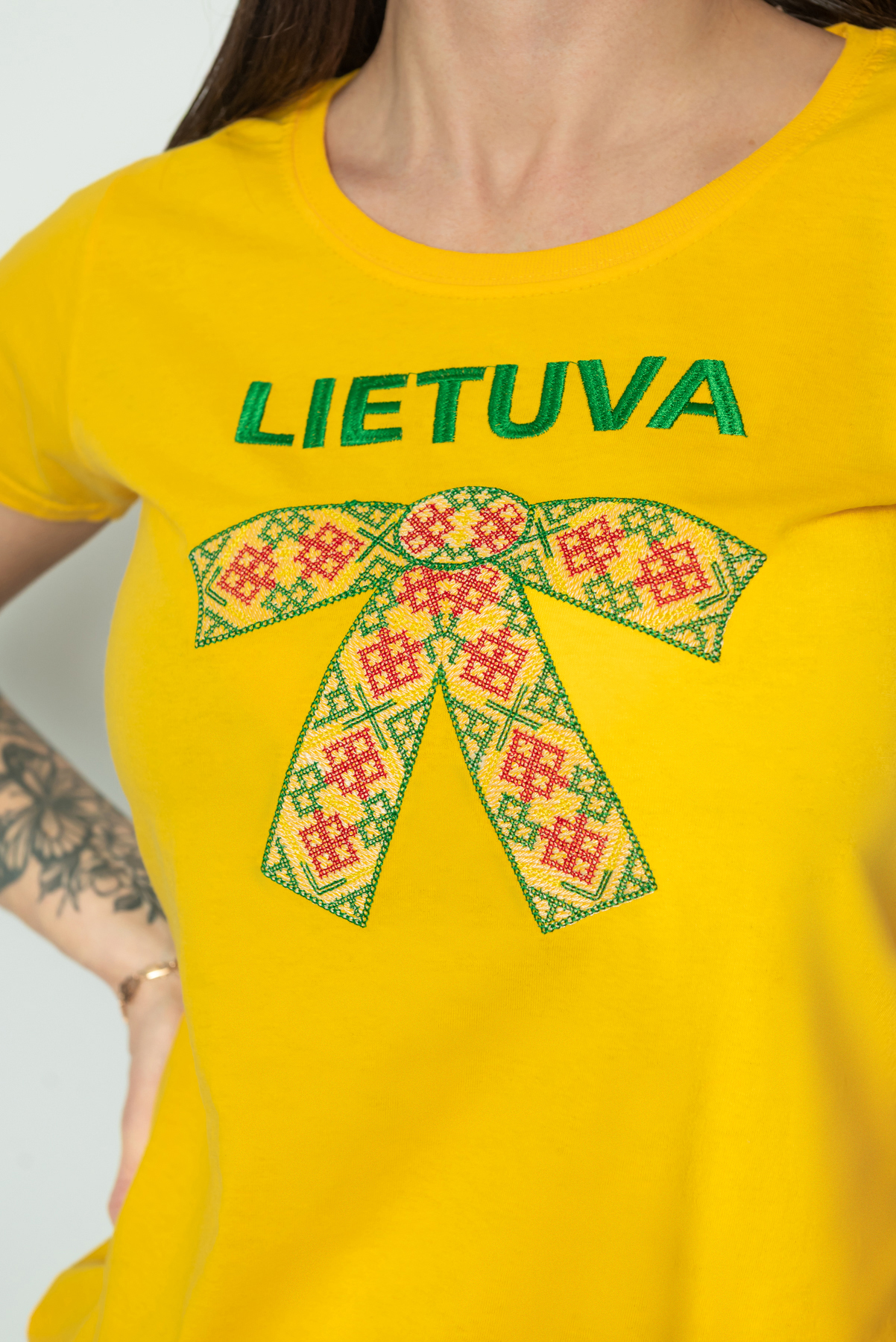 Marškinėliai - antras paveikslėlis