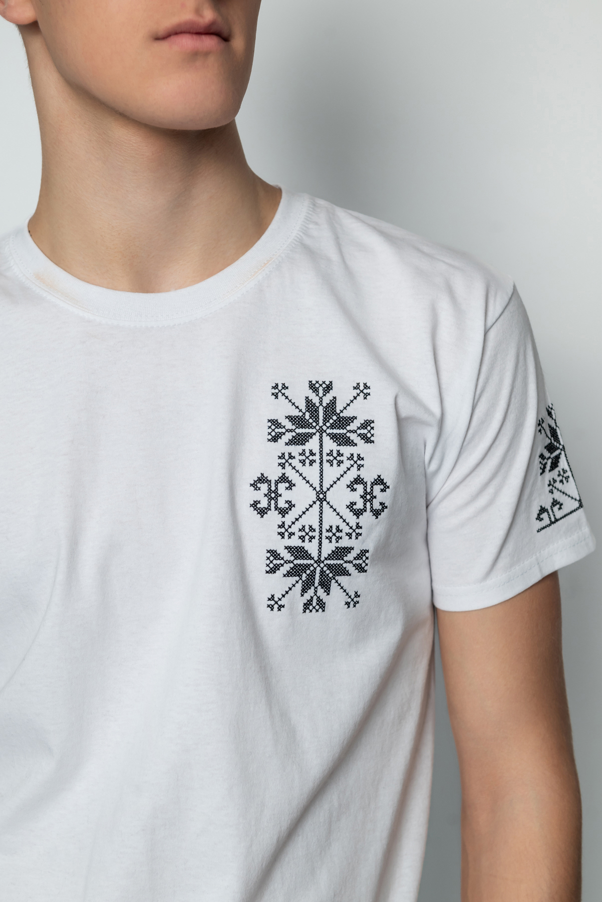 Marškinėliai (UNISEX) - antras paveikslėlis